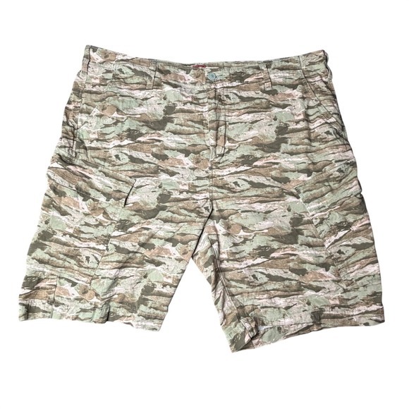 Levi's Other - Levis XX Cargo Shorts Mens 40 Green Tiger Stripe Camo Utility Pockets 54756-0007